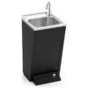 Lava-mãos inox com pedal, acabamento preto mate, vista geral com torneira e comando de pedal
